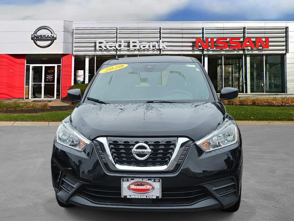 Used 2020 Nissan Kicks S FWD image 2
