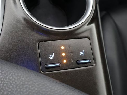 Used 2021 Toyota Camry XLE w/ Navigation Upgrade Package image 51