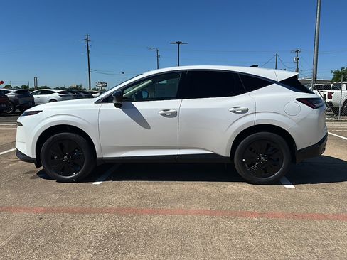 New 2025 Nissan Murano SV image 5