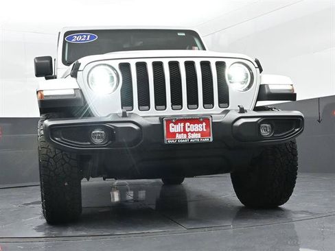Used 2021 Jeep Wrangler Unlimited Sahara AWD/4WD image 22