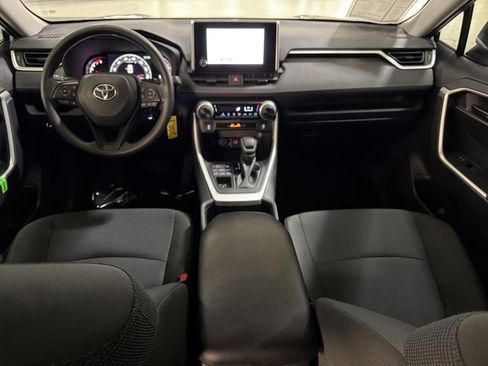 Used 2025 Toyota RAV4 LE image 25