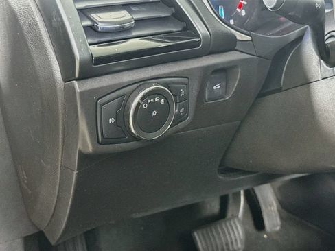 Used 2016 Ford Fusion SE w/ Equipment Group 201A FWD image 10