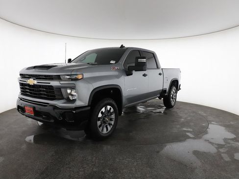 Used 2026 Chevrolet Silverado 2500 Custom w/ Custom Value Package AWD/4WD image 5