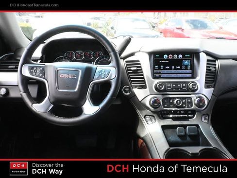 Used 2017 GMC Yukon SLT RWD image 8