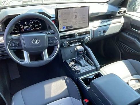 Used 2024 Toyota Tacoma TRD Off-Road AWD/4WD image 14