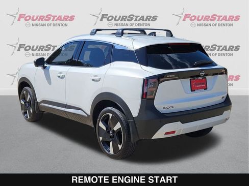New 2026 Nissan Kicks SR w/ SR Premium Package FWD image 7