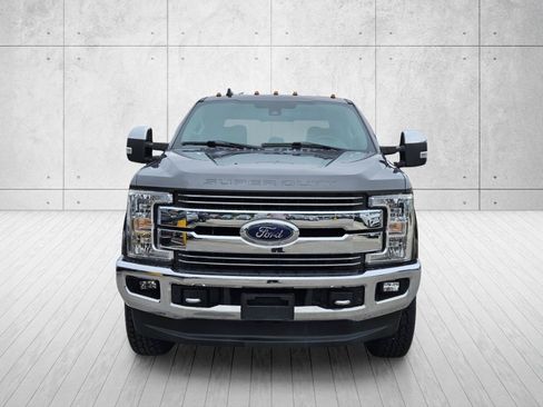 Used 2019 Ford F250 Lariat w/ Lariat Ultimate Package AWD/4WD image 2