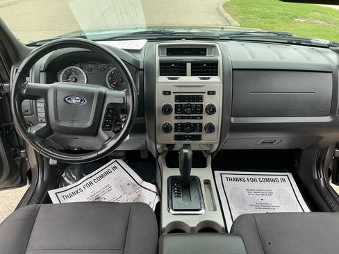 Used 2012 Ford Escape XLT image 10