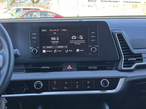 Used 2025 Kia Sportage LX image 20