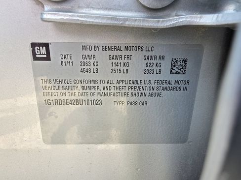 Used 2011 Chevrolet Volt Premium w/ Premium Trim Package FWD image 33
