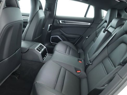 Used 2023 Porsche Panamera 4 Platinum Edition image 20