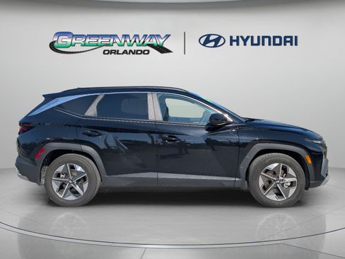 Used 2025 Hyundai Tucson SEL FWD image 9