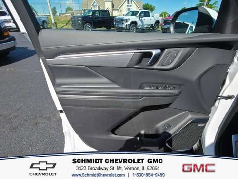 Used 2026 Buick Enclave Preferred FWD image 13