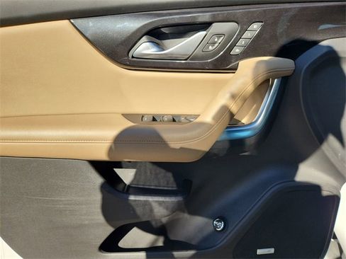 Used 2019 Chevrolet Blazer Premier w/ Sun and Wheels Package image 23