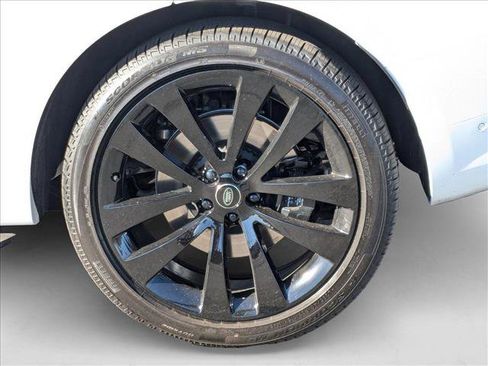 New 2025 Land Rover Range Rover Sport Dynamic SE image 10