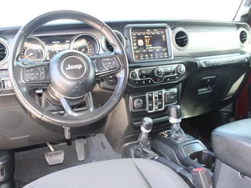 Used 2021 Jeep Wrangler Unlimited Sport AWD/4WD image 13