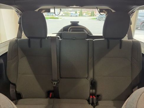 Used 2025 Jeep Wrangler Unlimited Sahara image 14