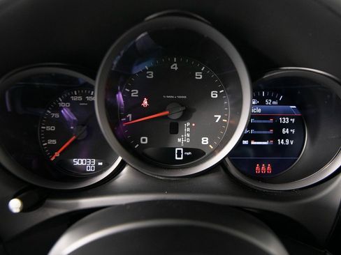 Certified 2021 Porsche Macan image 22