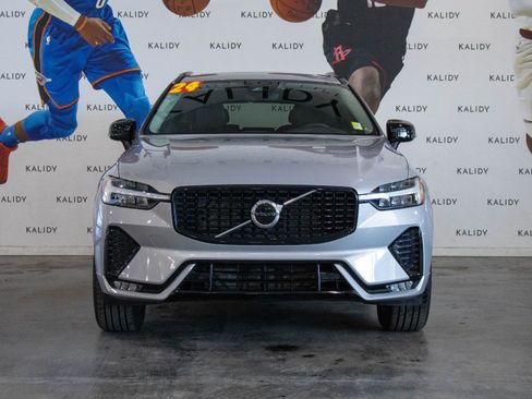 Used 2024 Volvo XC60 B5 Core image 21
