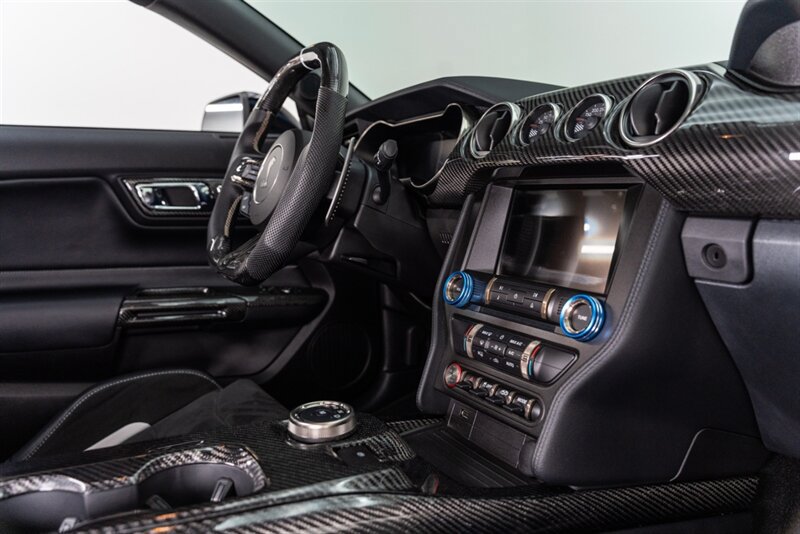 Used 2021 Ford Mustang Shelby GT500 w/ Carbon Fiber Track Pack RWD image 68