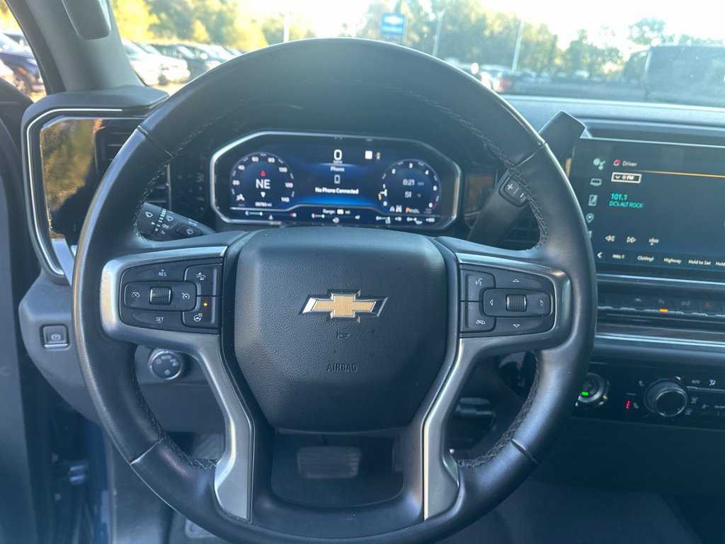 Used 2023 Chevrolet Silverado 1500 LT AWD/4WD image 13