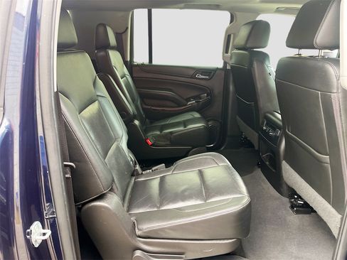 Used 2020 GMC Yukon XL SLT image 29