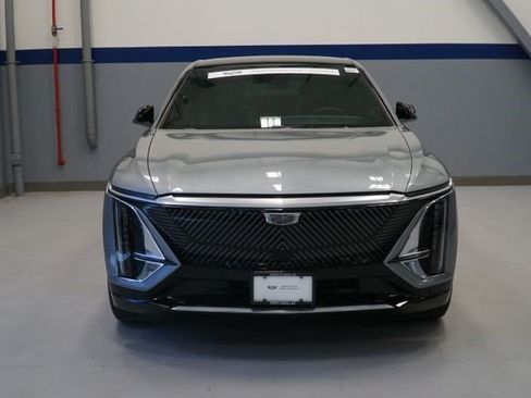 Certified 2024 Cadillac Lyriq Tech w/ Driver Assist Package AWD/4WD image 8