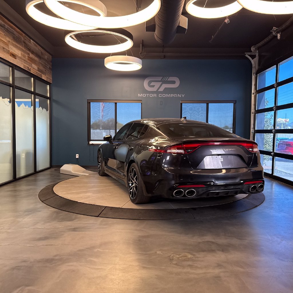 Used 2022 Kia Stinger GT-Line w/ Sun & Sound Package RWD image 5