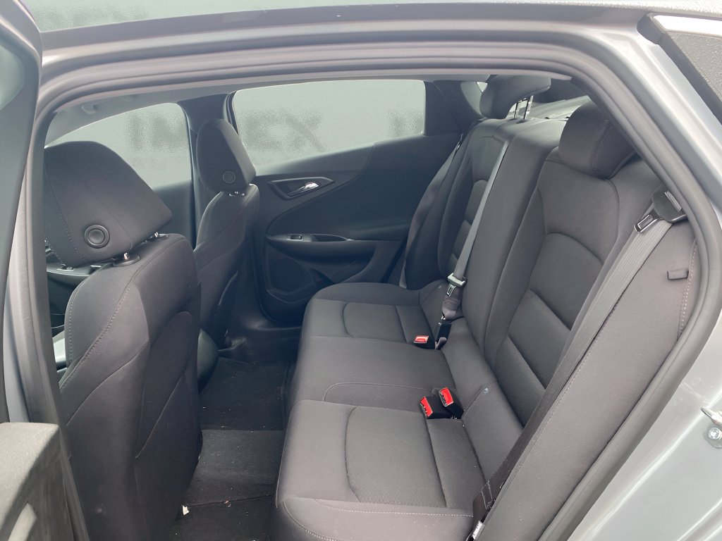 Used 2023 Chevrolet Malibu LS FWD image 10