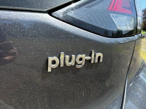 Used 2020 Hyundai Ioniq SEL FWD image 13