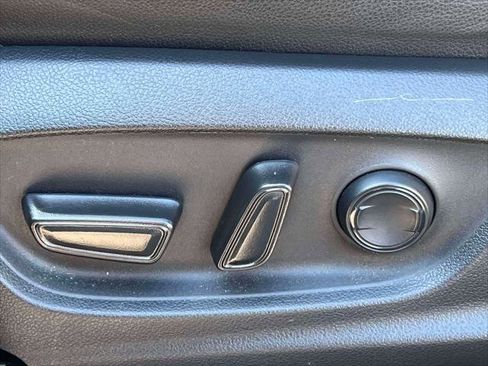 Certified 2023 Toyota Corolla Cross XLE w/ Convenience Package image 20