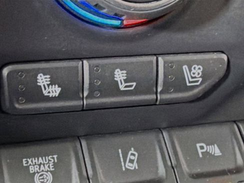 Used 2020 Chevrolet Silverado 2500 LTZ w/ LTZ Premium Package image 22