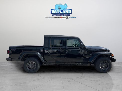 New 2026 Jeep Gladiator Sport AWD/4WD image 6