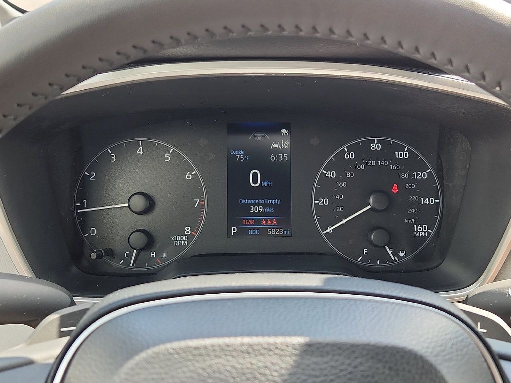 Used 2024 Toyota Corolla SE FWD image 21