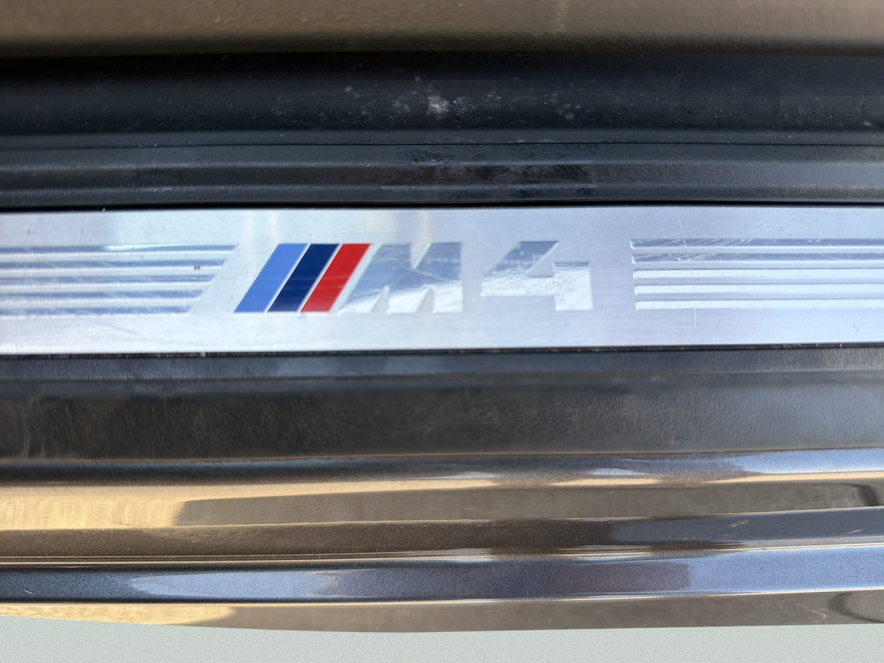 Used 2018 BMW M4 Convertible RWD image 14