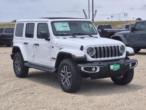 New 2026 Jeep Wrangler Unlimited Sahara AWD/4WD image 1