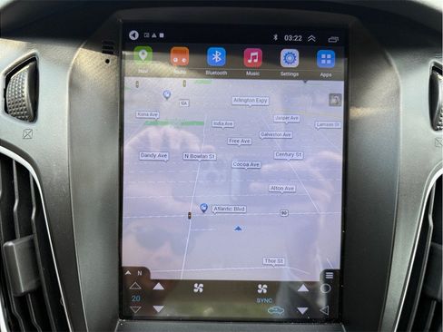 Used 2016 Ford Focus SE w/ Equipment Group 201A FWD image 25