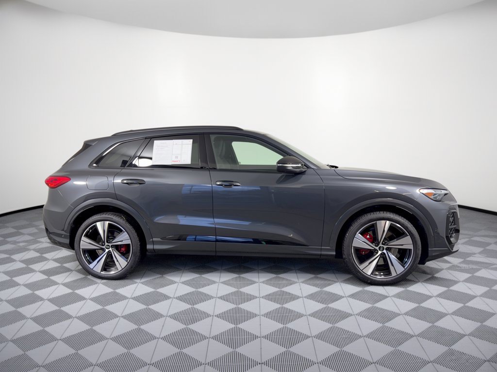 Used 2025 Audi SQ5 Premium Plus w/ Premium Plus Package AWD/4WD image 8