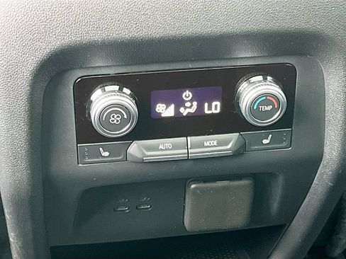 Used 2026 GMC Acadia Denali AWD/4WD image 27
