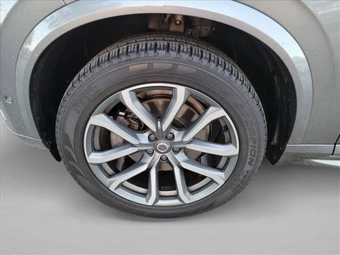 Used 2019 Volvo XC90 T6 Momentum w/ Advanced Package AWD/4WD image 9