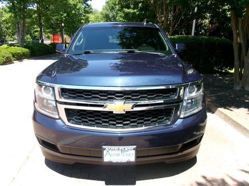 Used 2018 Chevrolet Tahoe LS w/ Skid Plate Package AWD/4WD image 2