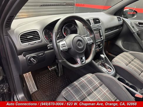 Used 2012 Volkswagen Golf 4-Door FWD image 13