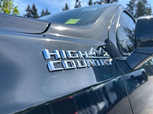 Used 2021 Chevrolet Tahoe High Country AWD/4WD image 35