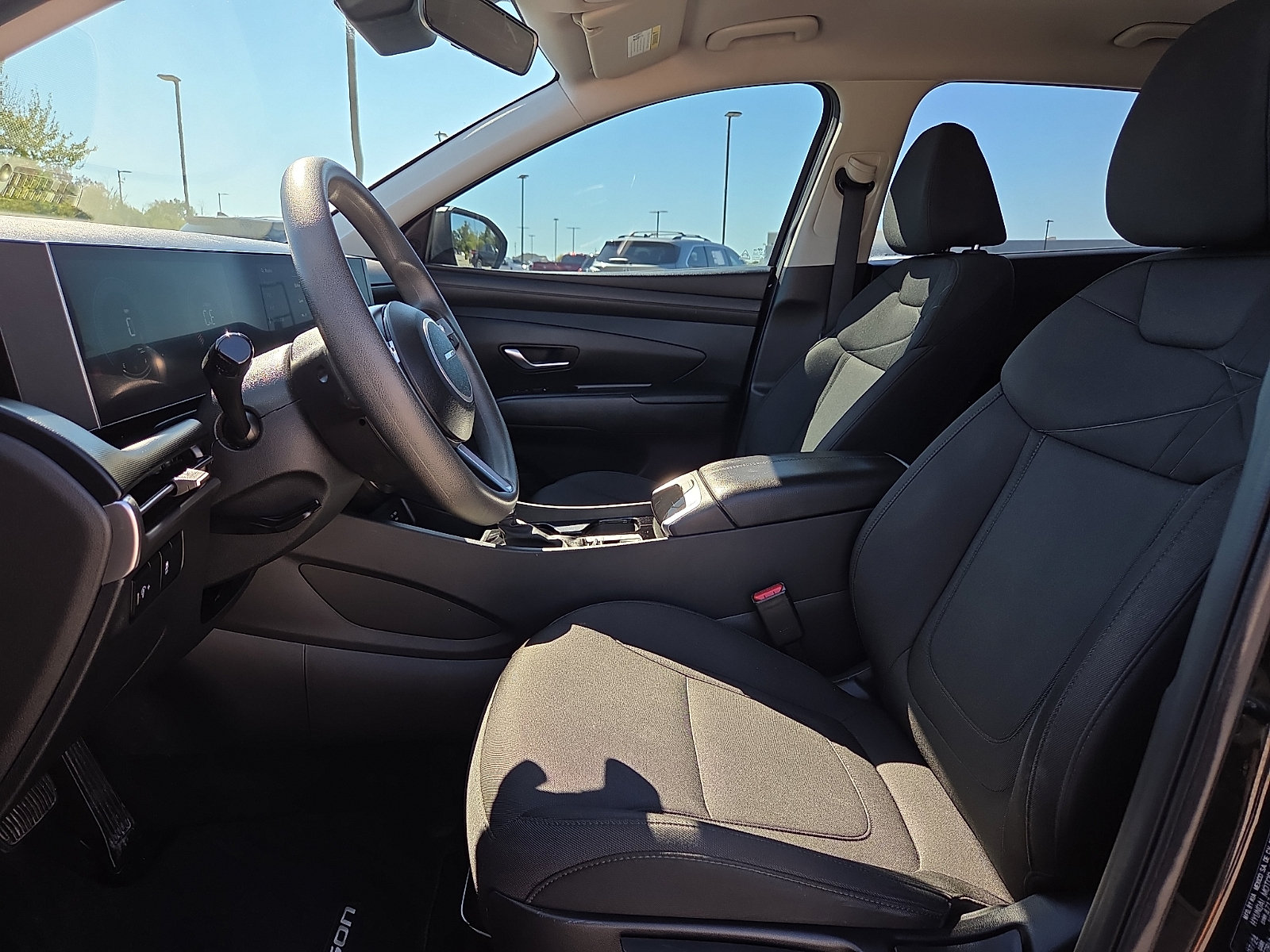 Used 2025 Hyundai Tucson SE FWD image 15