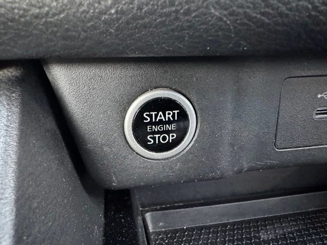 Used 2023 Nissan Rogue SV w/ SV Premium Package AWD/4WD image 18