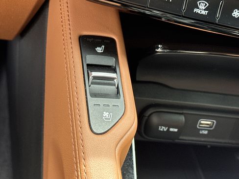 Used 2023 Kia Telluride EX X-Line image 33