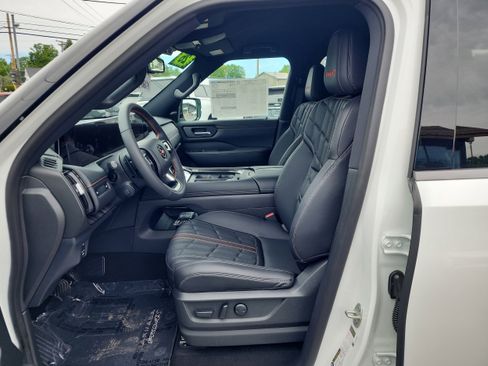 New 2026 Nissan Armada PRO-4X AWD/4WD image 11
