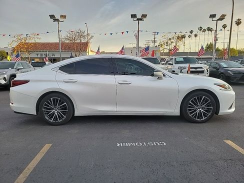 Used 2022 Lexus ES 350 w/ Premium Package image 7