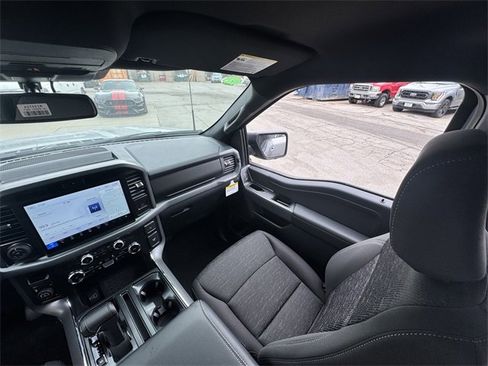 New 2025 Ford F150 XLT w/ Equipment Group 302A MID image 20