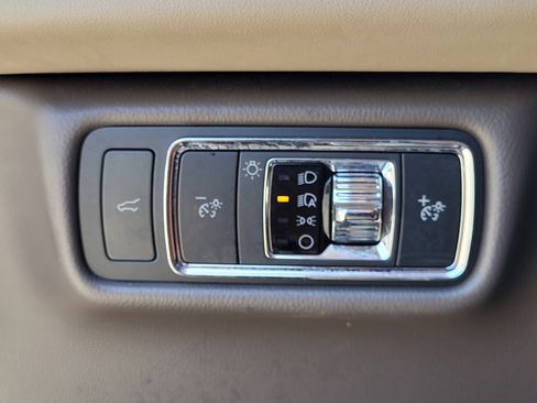 Used 2022 Lincoln Aviator Reserve w/ Equipment Group 201A image 22